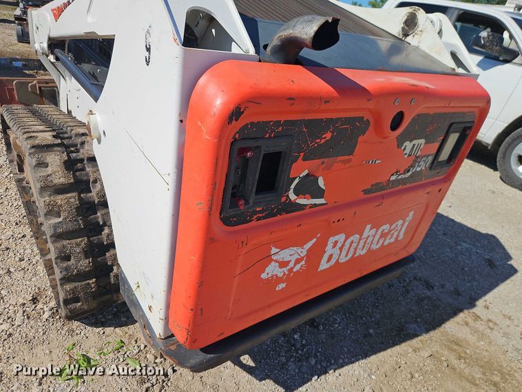 image for item EJ0052 2017 Bobcat T550 tracked skid steer loader