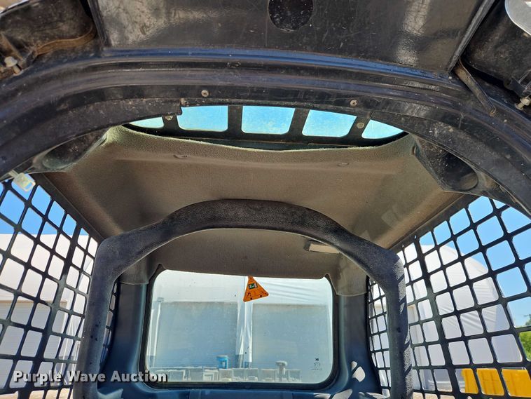 image for item EJ0052 2017 Bobcat T550 tracked skid steer loader