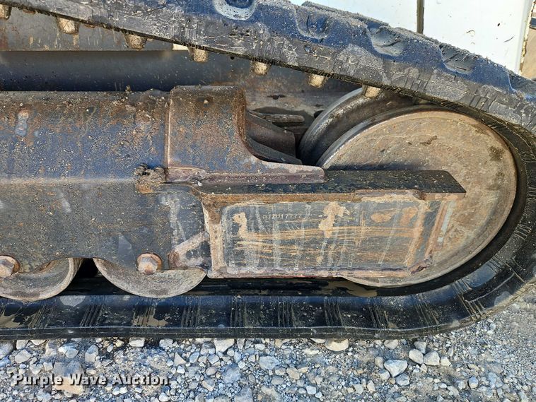 image for item EJ0052 2017 Bobcat T550 tracked skid steer loader