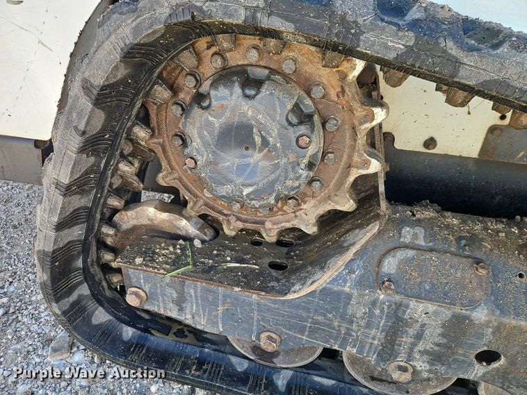 image for item EJ0052 2017 Bobcat T550 tracked skid steer loader