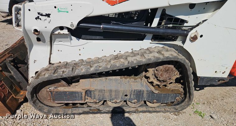 image for item EJ0052 2017 Bobcat T550 tracked skid steer loader