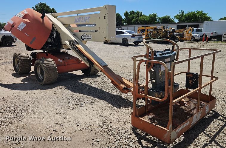 image for item EJ0055 2007 JLG 450AJ boom lift