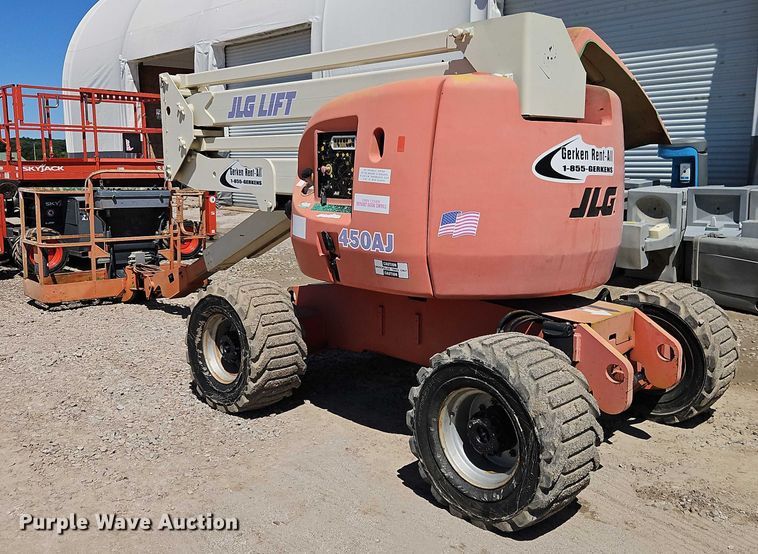 image for item EJ0055 2007 JLG 450AJ boom lift
