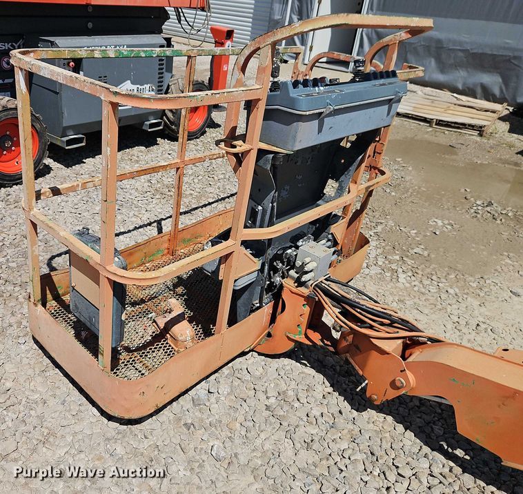 image for item EJ0055 2007 JLG 450AJ boom lift