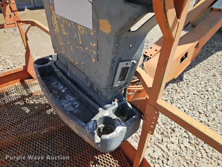 image for item EJ0055 2007 JLG 450AJ boom lift