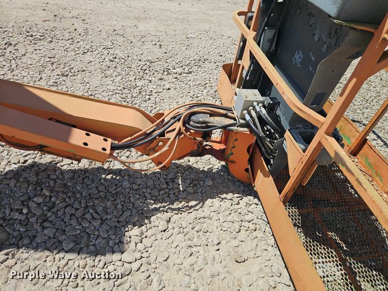 image for item EJ0055 2007 JLG 450AJ boom lift
