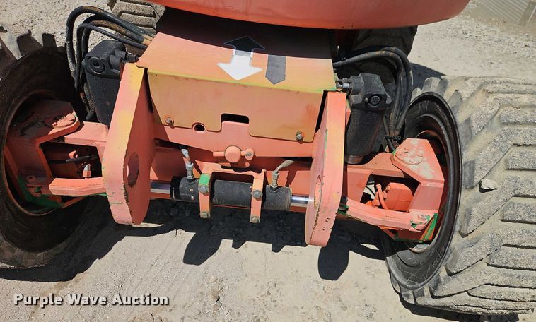image for item EJ0055 2007 JLG 450AJ boom lift
