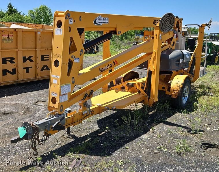 image for item EJ0056 2018 Haulotte 4527 boom lift