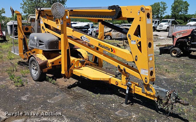 image for item EJ0056 2018 Haulotte 4527 boom lift