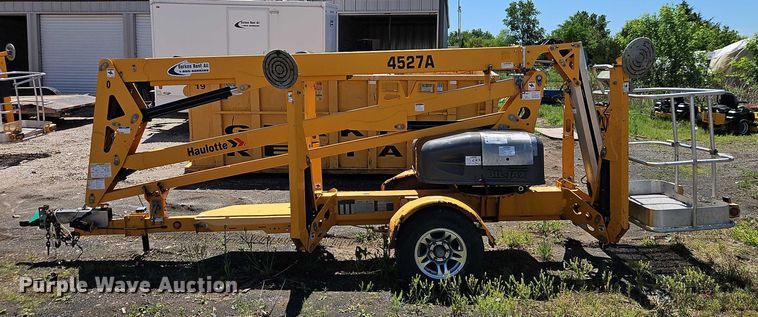 image for item EJ0056 2018 Haulotte 4527 boom lift