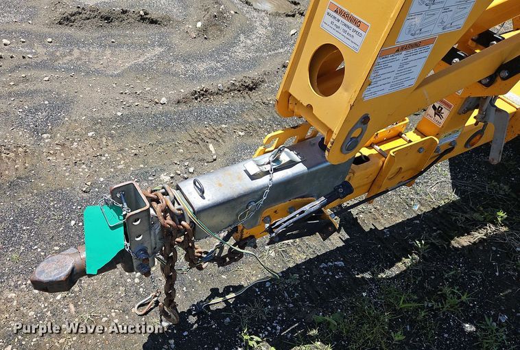 image for item EJ0056 2018 Haulotte 4527 boom lift