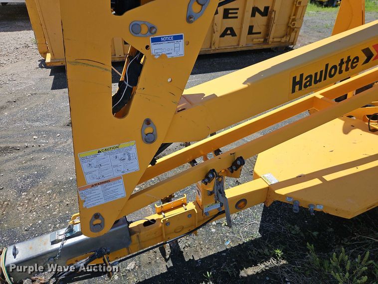 image for item EJ0056 2018 Haulotte 4527 boom lift