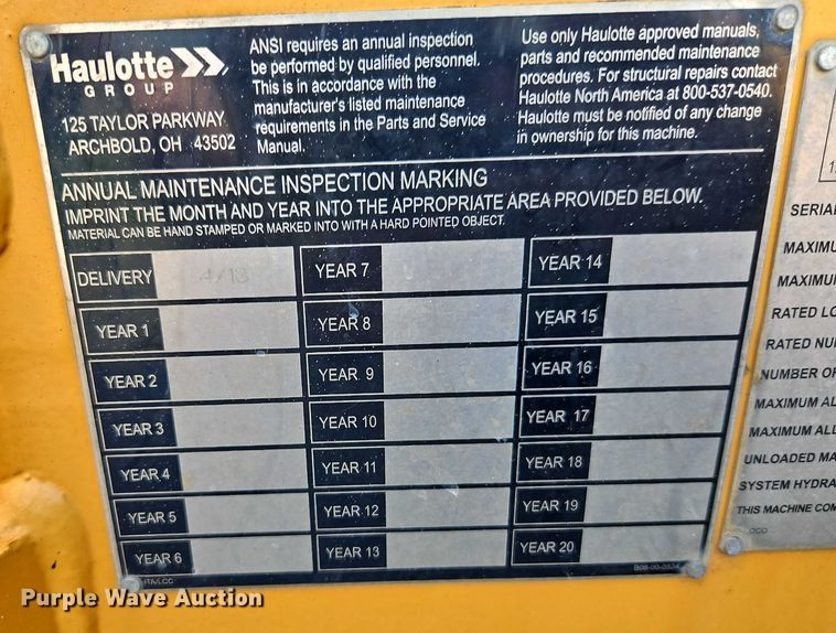 image for item EJ0056 2018 Haulotte 4527 boom lift