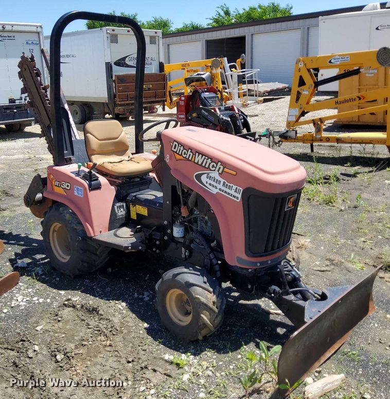 image for item EJ0057 2016 Ditch Witch RT30 trencher