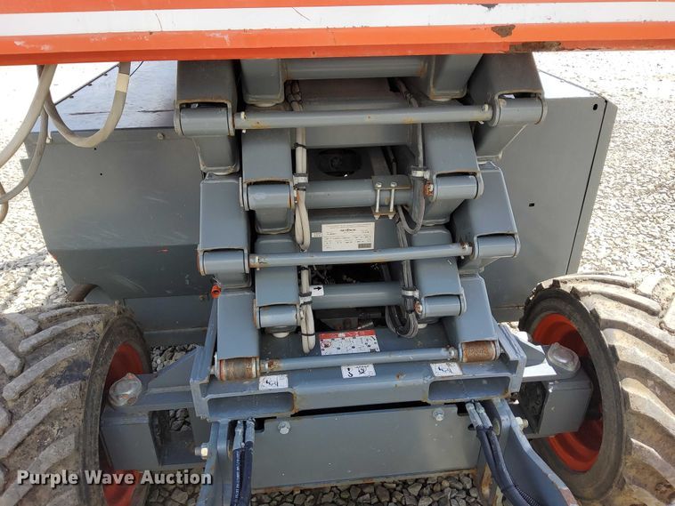 image for item EJ0058 2018 SkyJack SJ6832 RT scissor lift