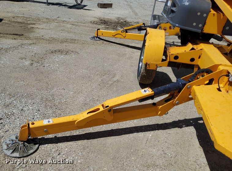 image for item EJ0059 2016 Haulotte 4527A boom lift