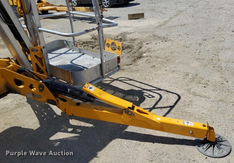 image for item EJ0059 2016 Haulotte 4527A boom lift
