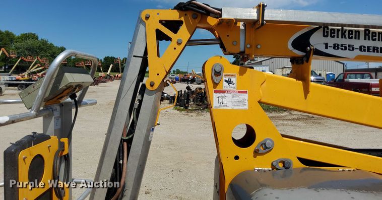 image for item EJ0059 2016 Haulotte 4527A boom lift