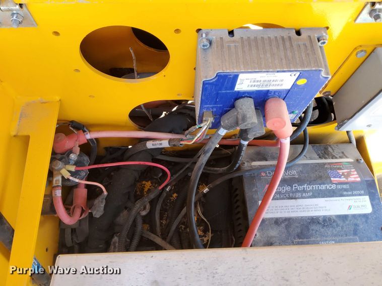 image for item EJ0059 2016 Haulotte 4527A boom lift