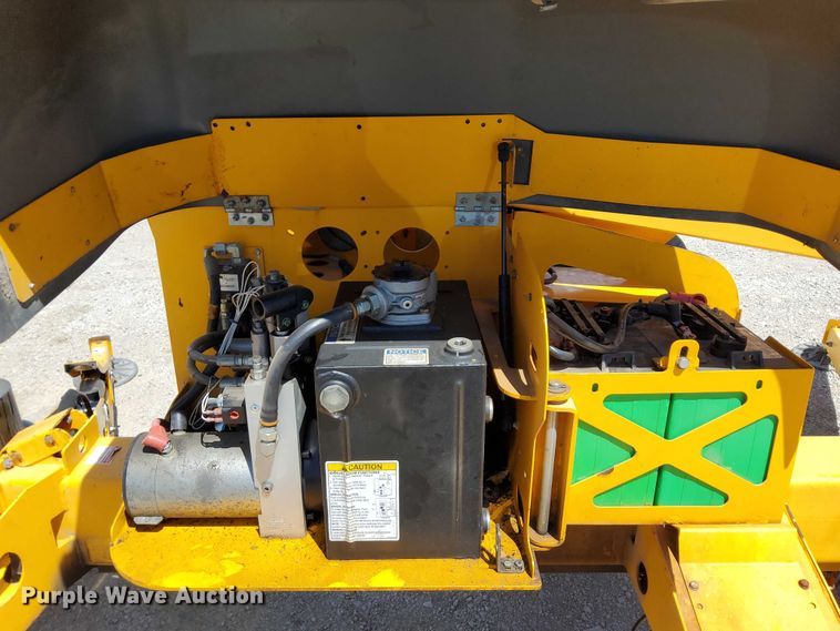 image for item EJ0059 2016 Haulotte 4527A boom lift