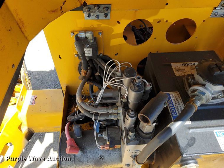 image for item EJ0059 2016 Haulotte 4527A boom lift