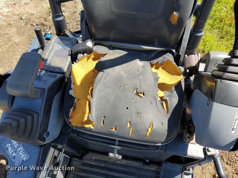 image for item EJ0060 John Deere 17D mini excavator