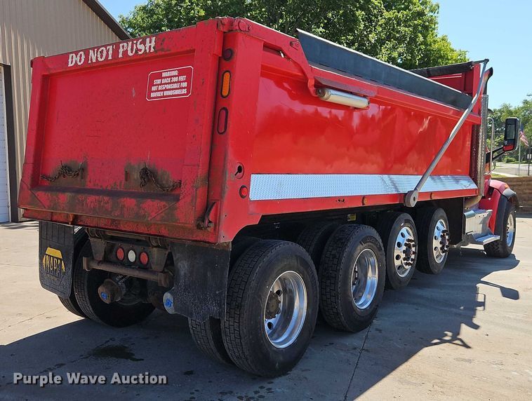 image for item EJ0062 2015 Peterbilt 567 dump truck