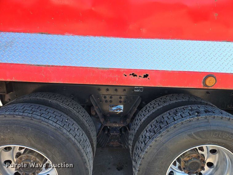 image for item EJ0062 2015 Peterbilt 567 dump truck