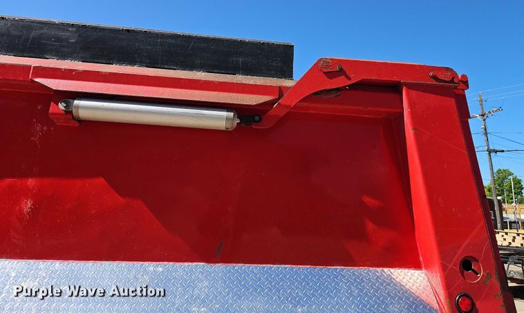 image for item EJ0062 2015 Peterbilt 567 dump truck