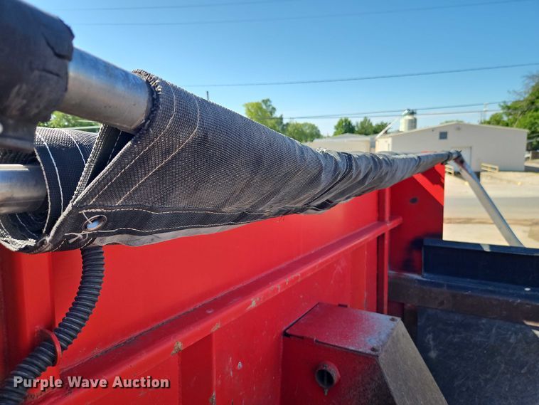 image for item EJ0062 2015 Peterbilt 567 dump truck