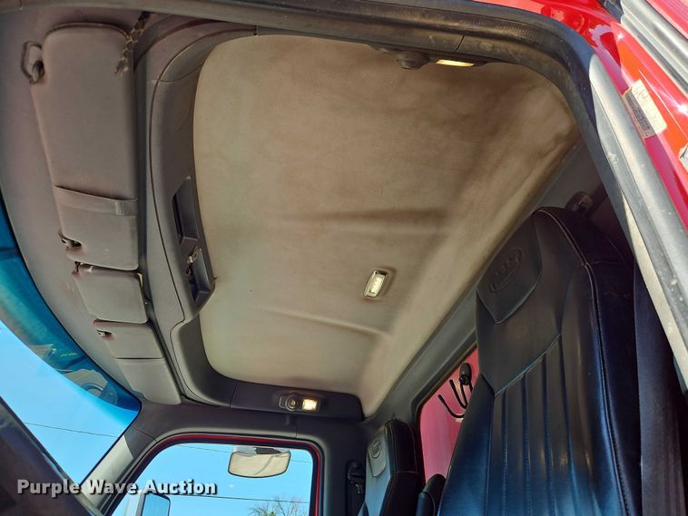 image for item EJ0062 2015 Peterbilt 567 dump truck