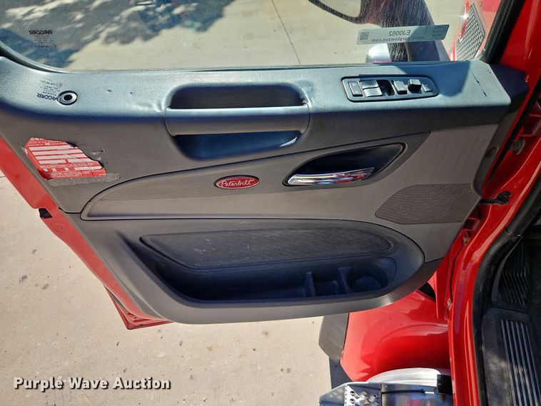 image for item EJ0062 2015 Peterbilt 567 dump truck