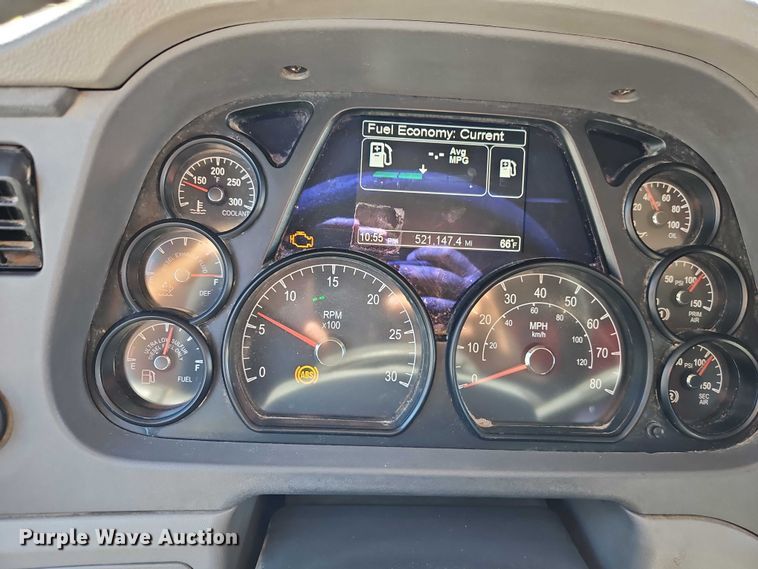 image for item EJ0062 2015 Peterbilt 567 dump truck