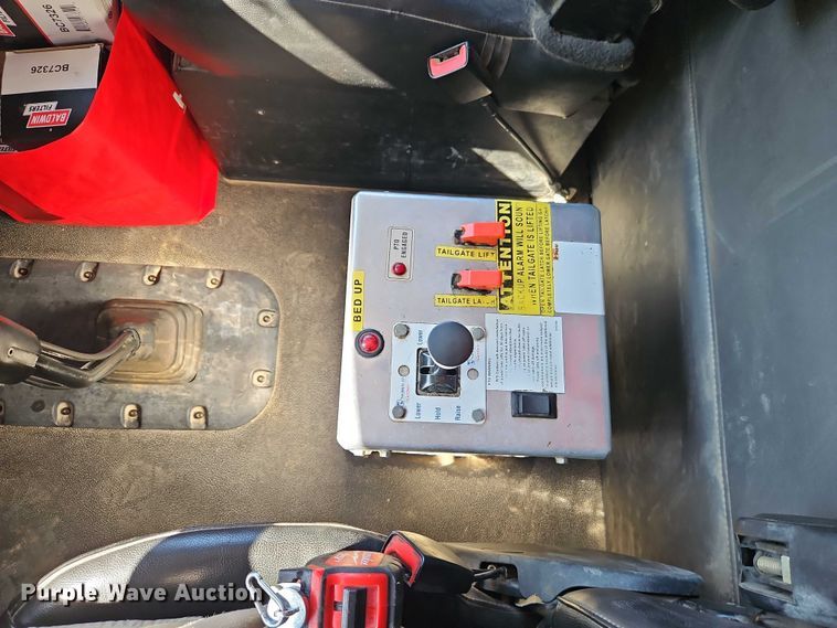 image for item EJ0062 2015 Peterbilt 567 dump truck