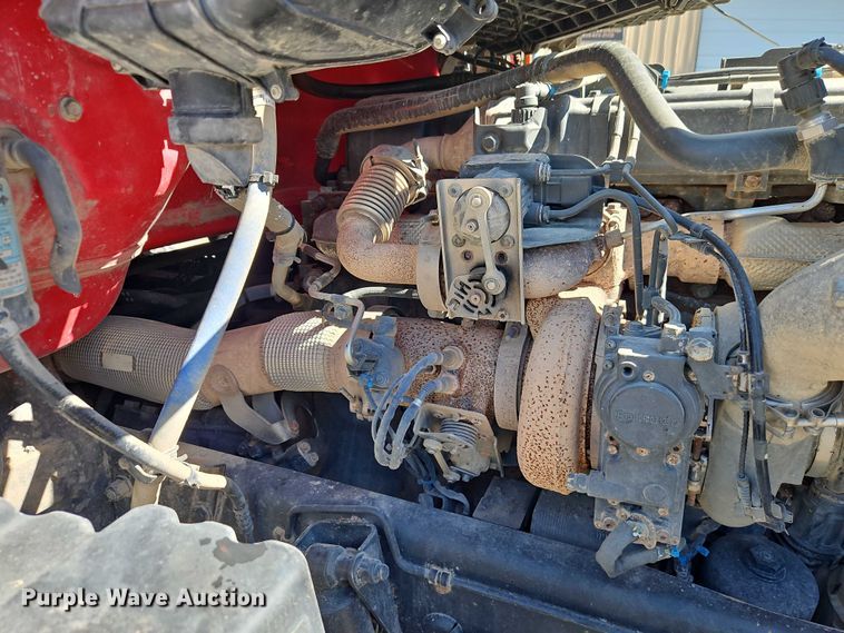 image for item EJ0062 2015 Peterbilt 567 dump truck