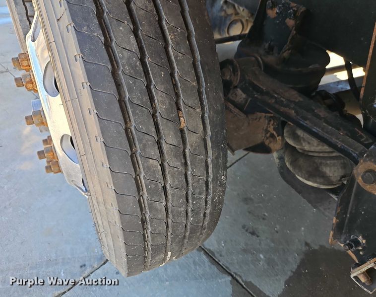 image for item EJ0062 2015 Peterbilt 567 dump truck