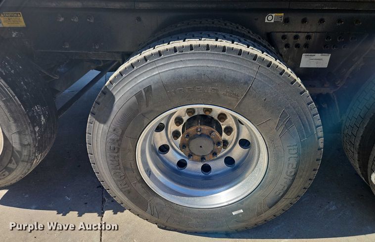 image for item EJ0062 2015 Peterbilt 567 dump truck