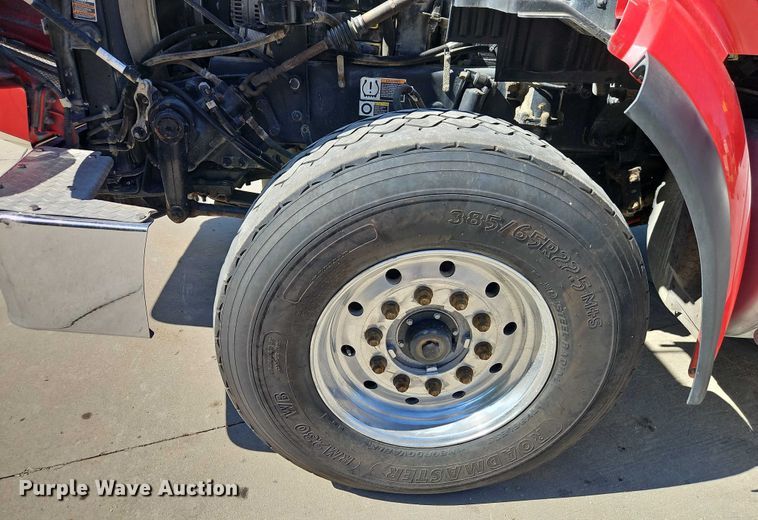 image for item EJ0062 2015 Peterbilt 567 dump truck