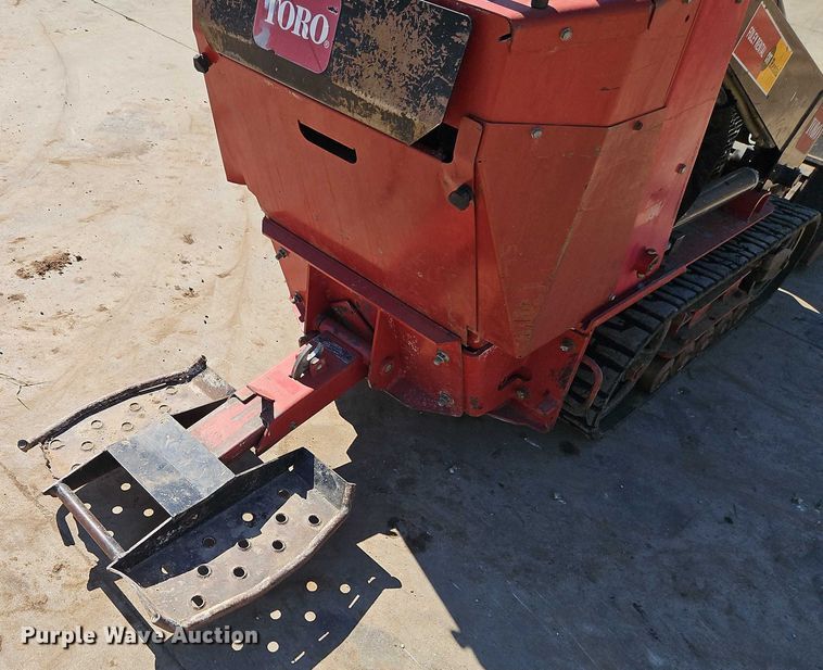 image for item EJ0063 2016 Toro TX427 compact utility loader