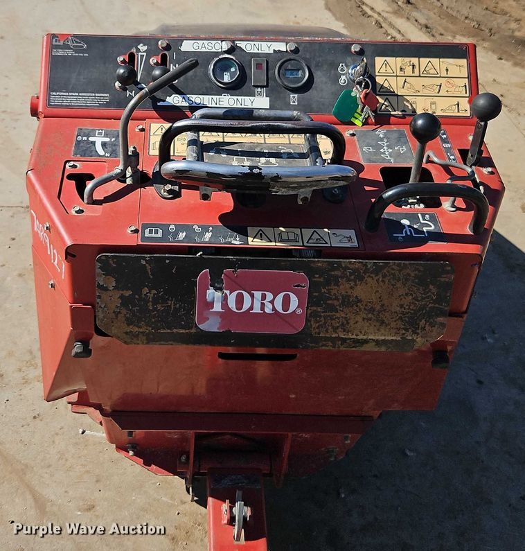 image for item EJ0063 2016 Toro TX427 compact utility loader