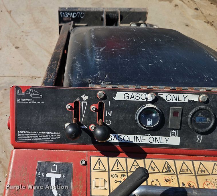 image for item EJ0063 2016 Toro TX427 compact utility loader