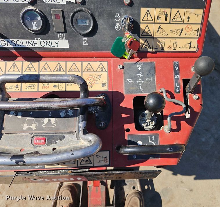 image for item EJ0063 2016 Toro TX427 compact utility loader