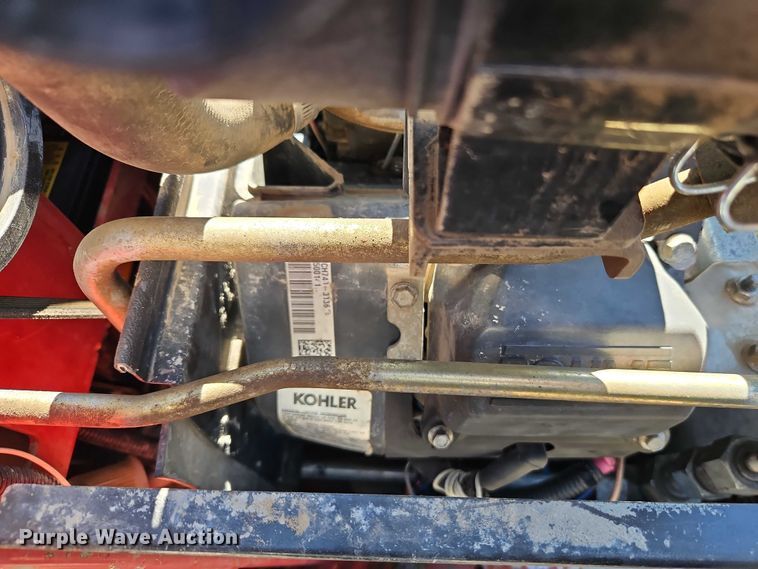 image for item EJ0063 2016 Toro TX427 compact utility loader