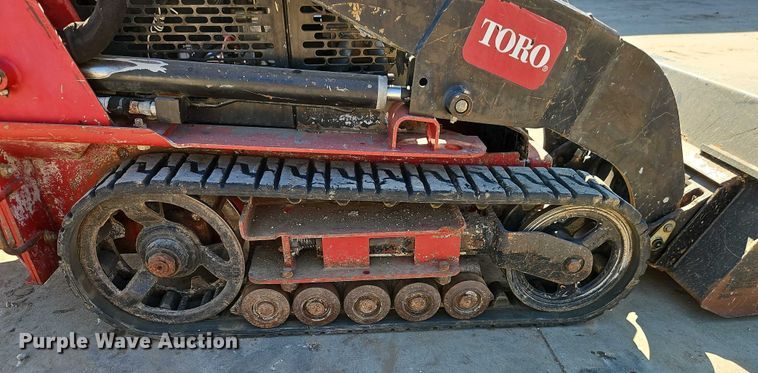 image for item EJ0063 2016 Toro TX427 compact utility loader