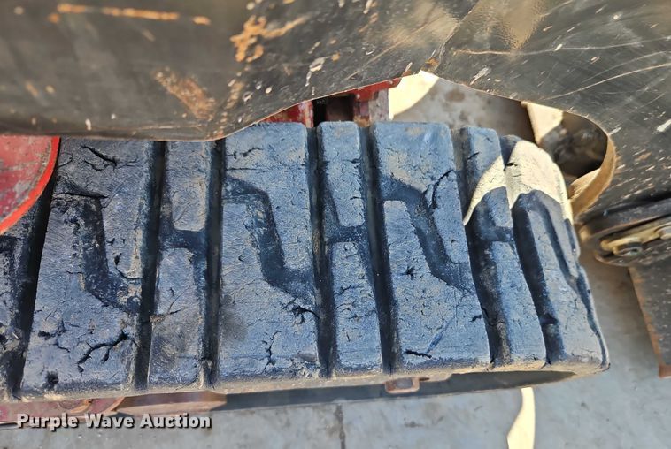 image for item EJ0063 2016 Toro TX427 compact utility loader