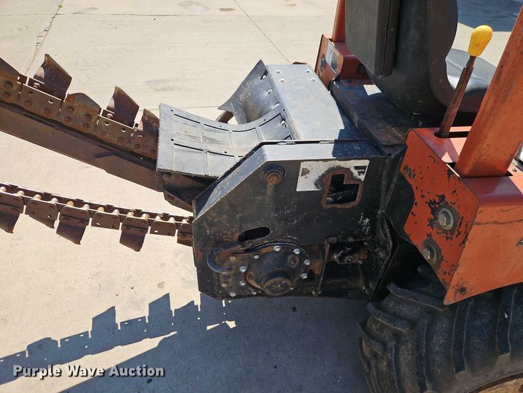image for item EJ0064 2004 Ditch Witch RT36 trencher