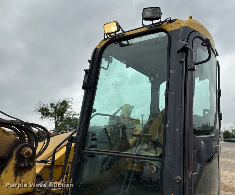 image for item EJ3743 2012 Komatsu PC88MR-8 mini excavator