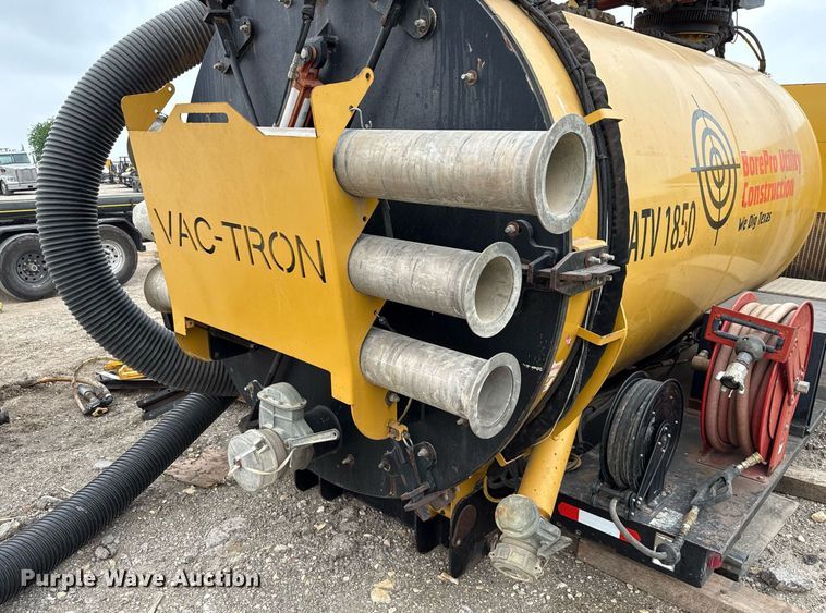 image for item EJ3745 Vermeer ATV-1850 vacuum excavator