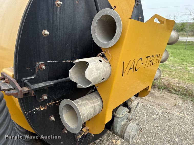 image for item EJ3745 Vermeer ATV-1850 vacuum excavator