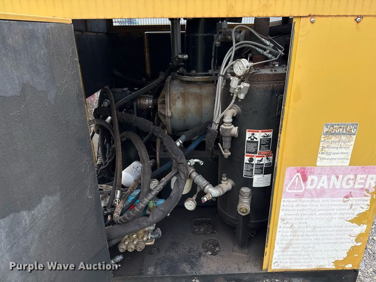 image for item EJ3745 Vermeer ATV-1850 vacuum excavator